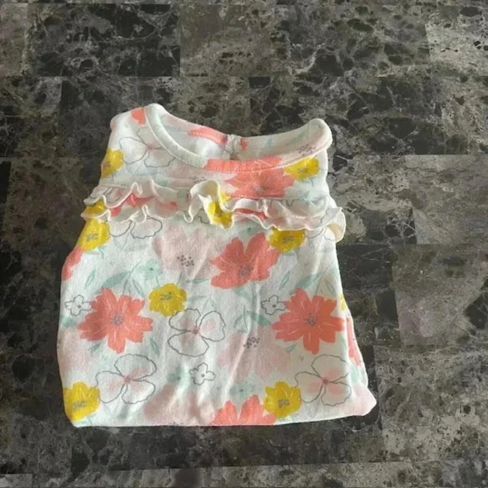 Child of Mine by Carter's baby girl bodysuits Floral pattern all over Size 12 mo
